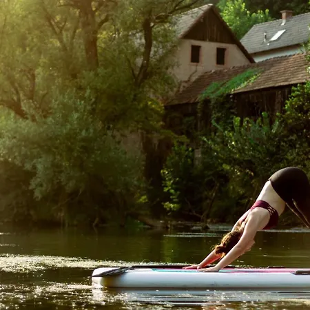 Tatil parkı Big Berry Luxury Lifestyle Metlika